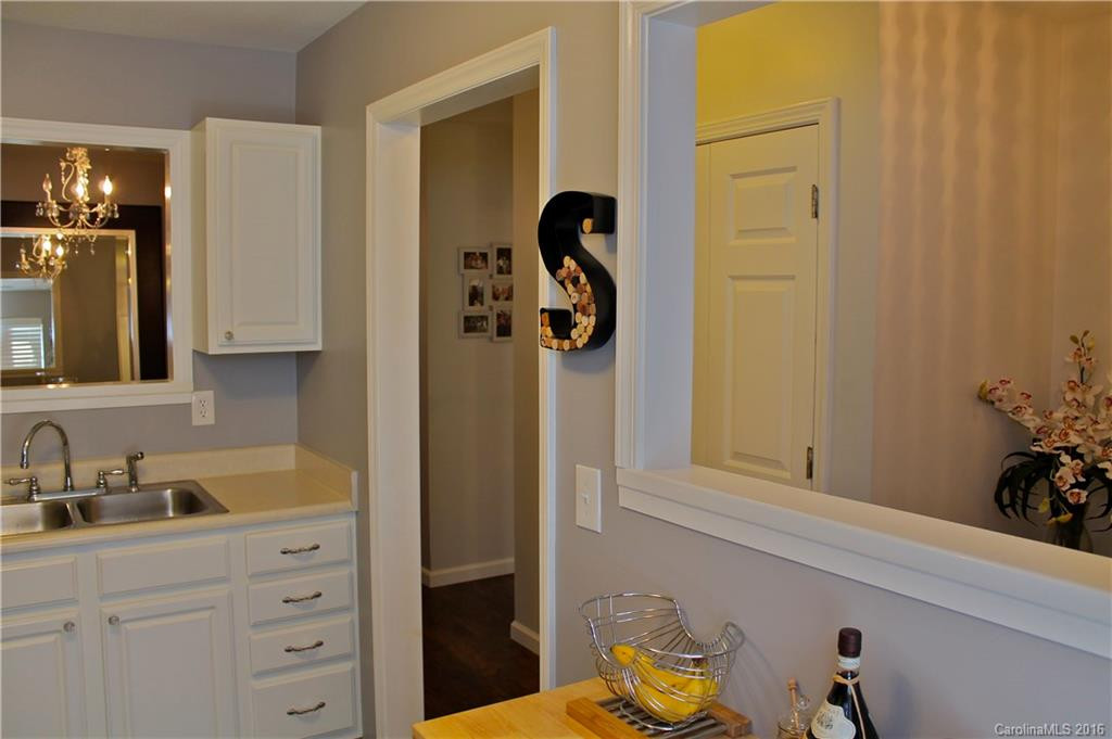 207 Carlyle Way #207 - Photo 7