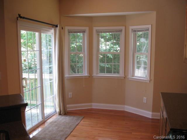 1002 Fieldcrest Court - Photo 17