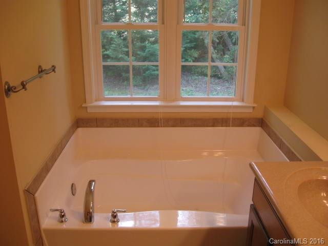 1002 Fieldcrest Court - Photo 19
