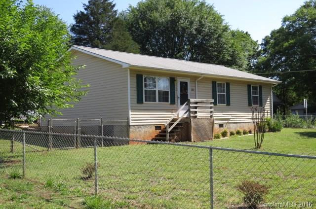 104 Oakridge Drive