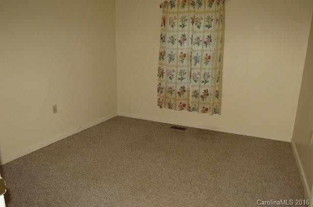 104 Oakridge Drive - Photo 6