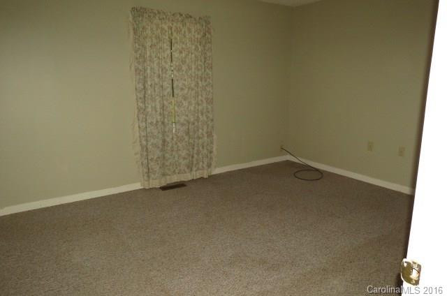 104 Oakridge Drive - Photo 8