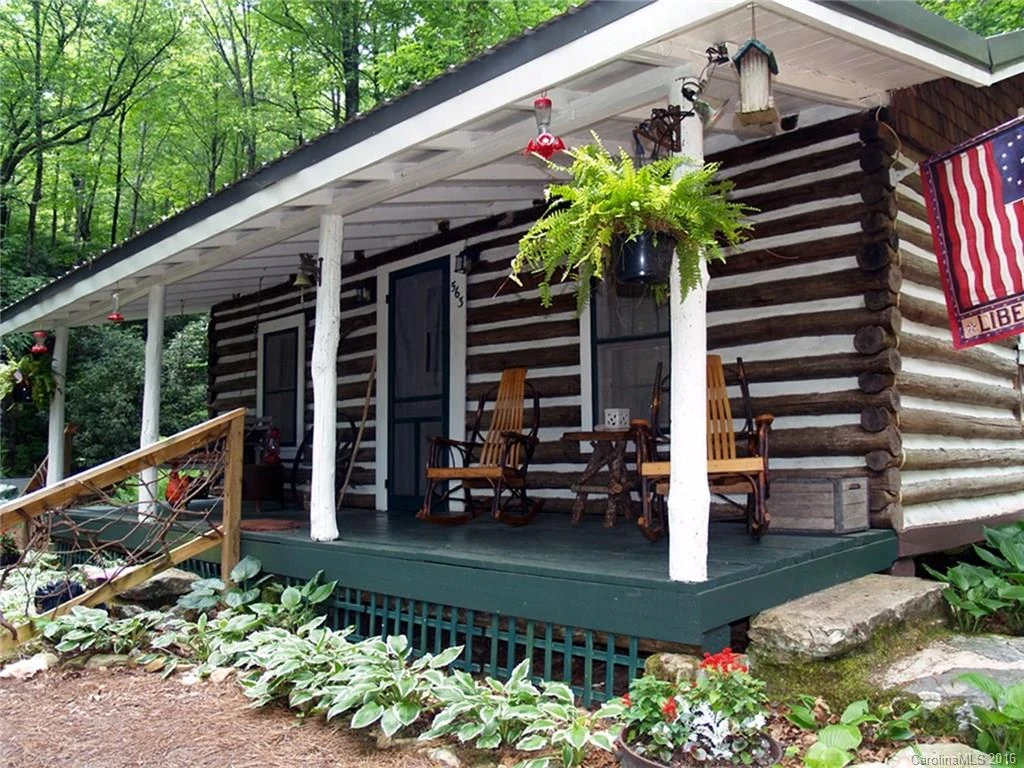 563 Lower Hawk Mountain Road