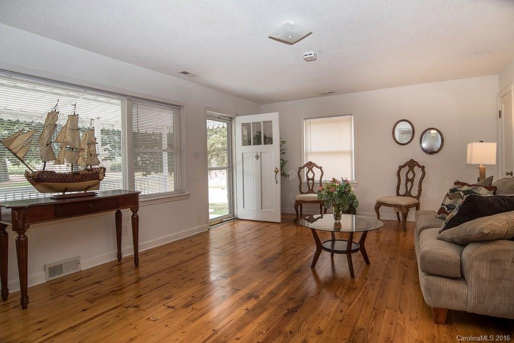17 Johnston Boulevard - Photo 5