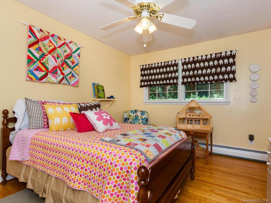 50 Hemlock Street - Photo 11