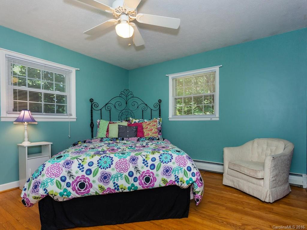 50 Hemlock Street - Photo 12