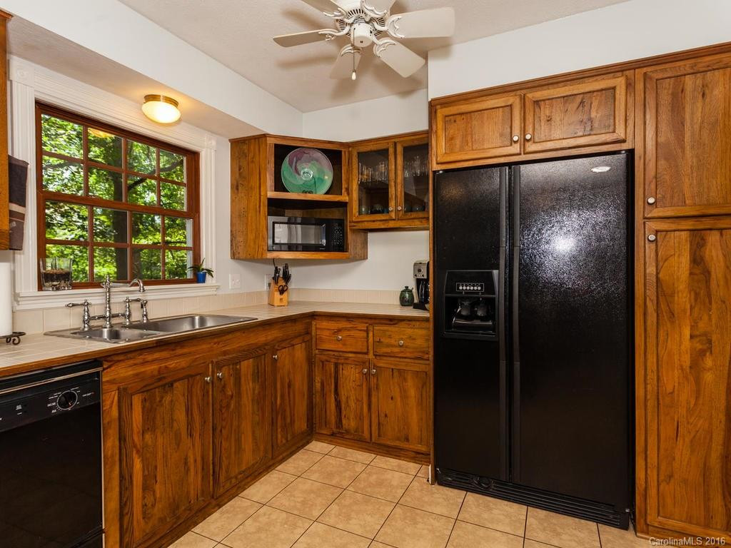 50 Hemlock Street - Photo 7