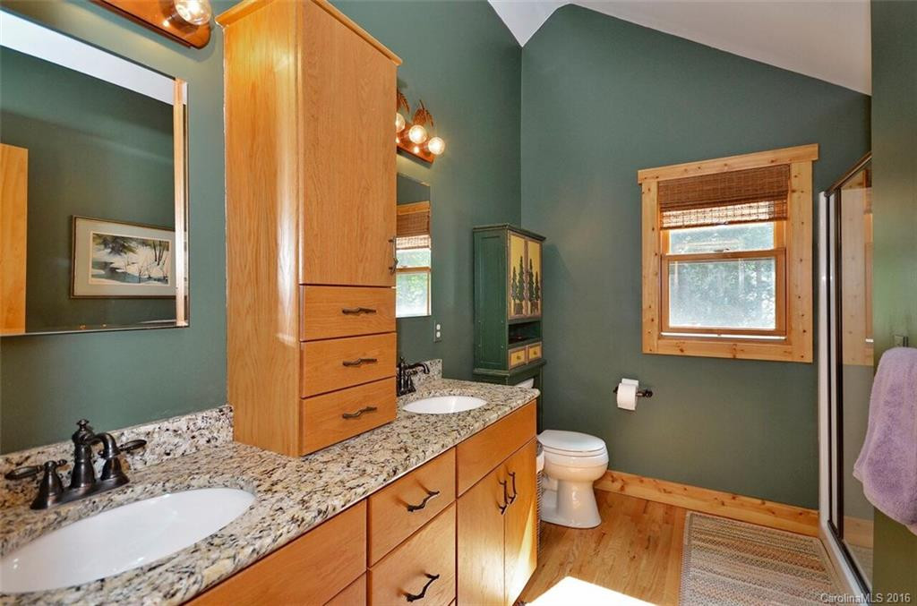 241 Parkway View Lane - Photo 15