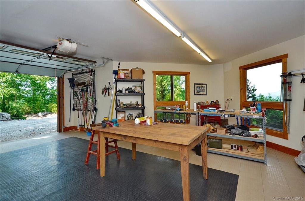 241 Parkway View Lane - Photo 18