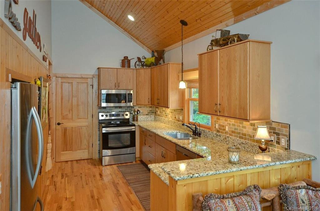 241 Parkway View Lane - Photo 5