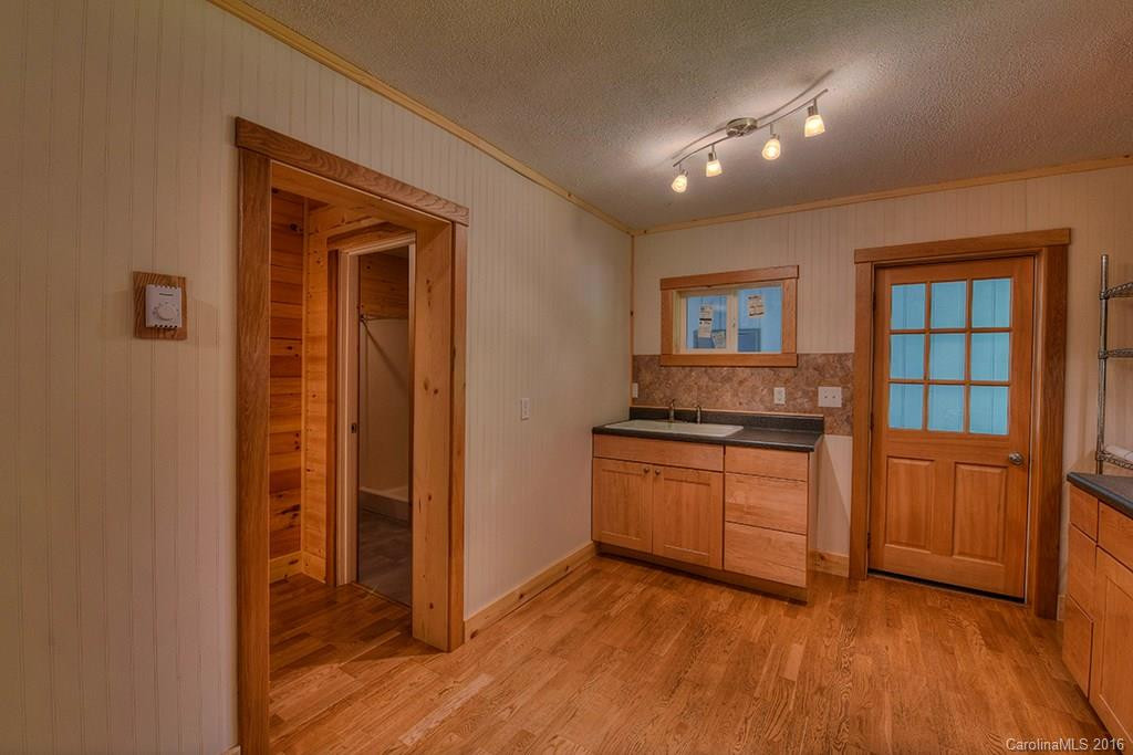 476 Roscoe Lewis Road - Photo 5