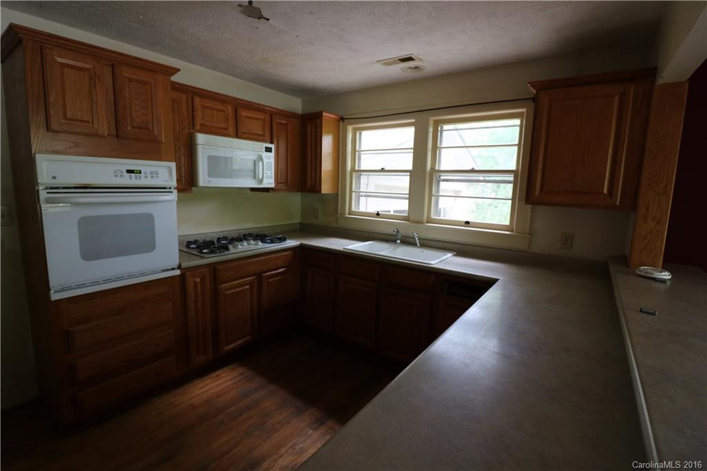 615 White Pine Drive - Photo 7