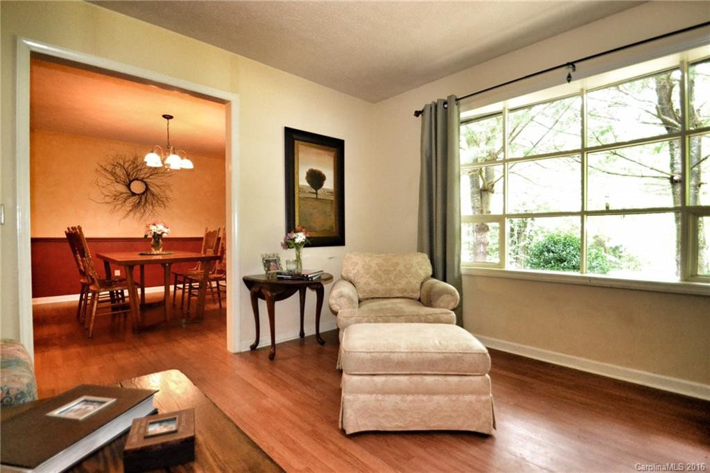 102 Prestwick Drive - Photo 3