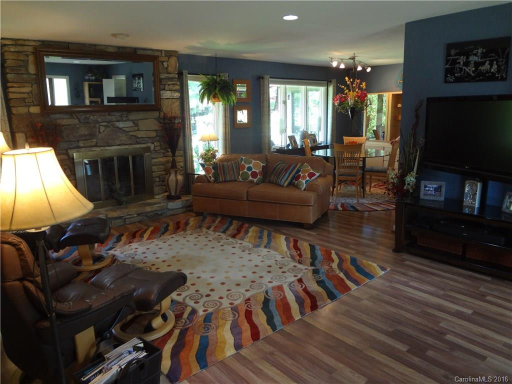 26 Samara Drive - Photo 2