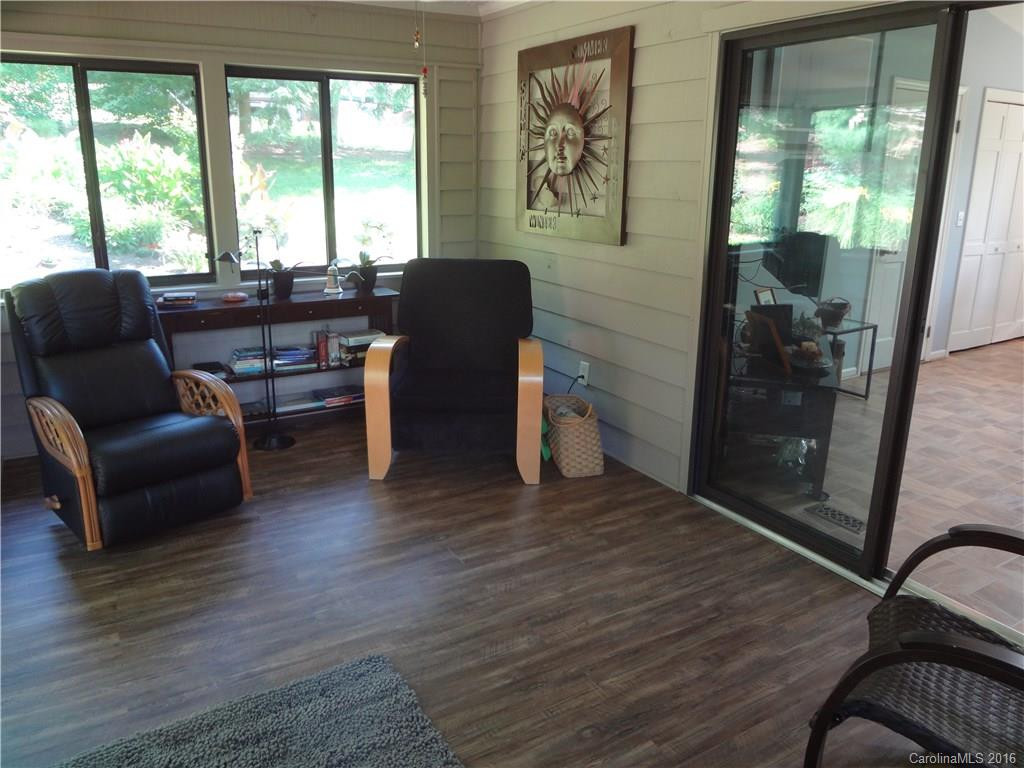 26 Samara Drive - Photo 11