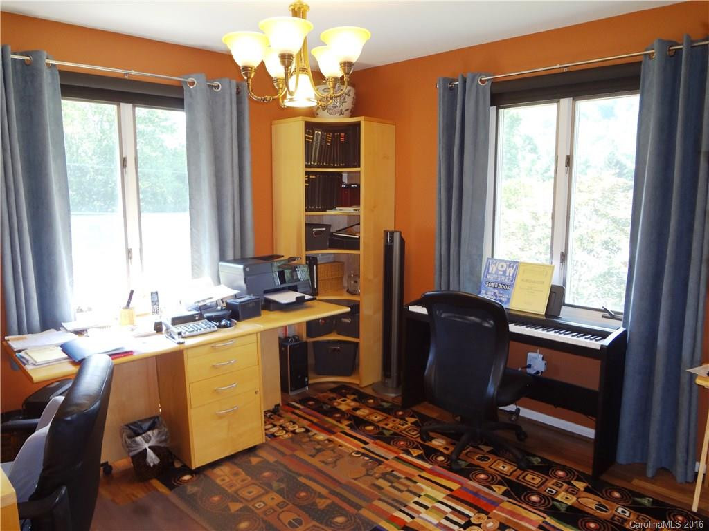 26 Samara Drive - Photo 15
