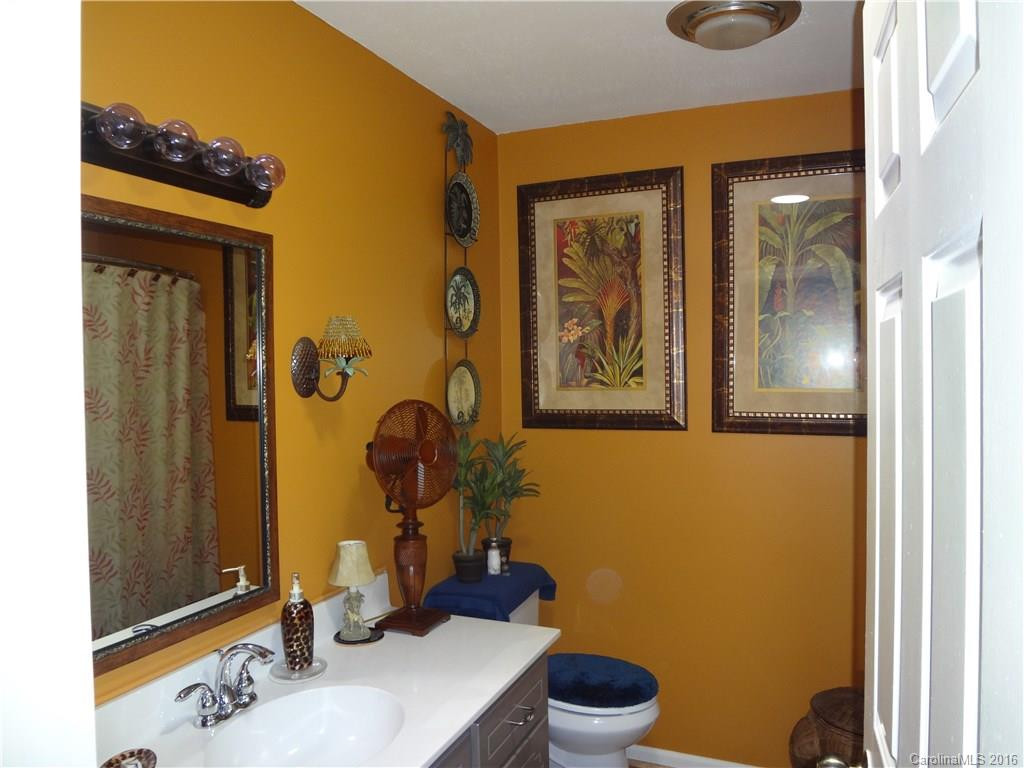 26 Samara Drive - Photo 16