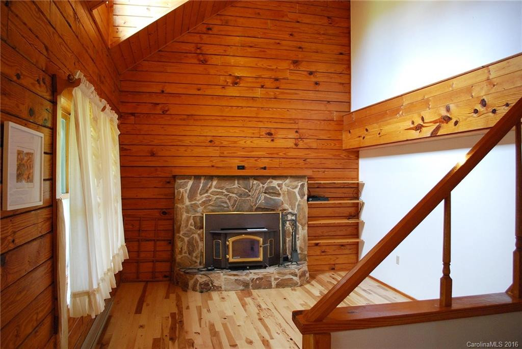 60 Snelson Road - Photo 2