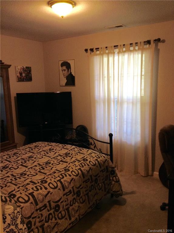 1010 Cherokee Drive #17-19 - Photo 12