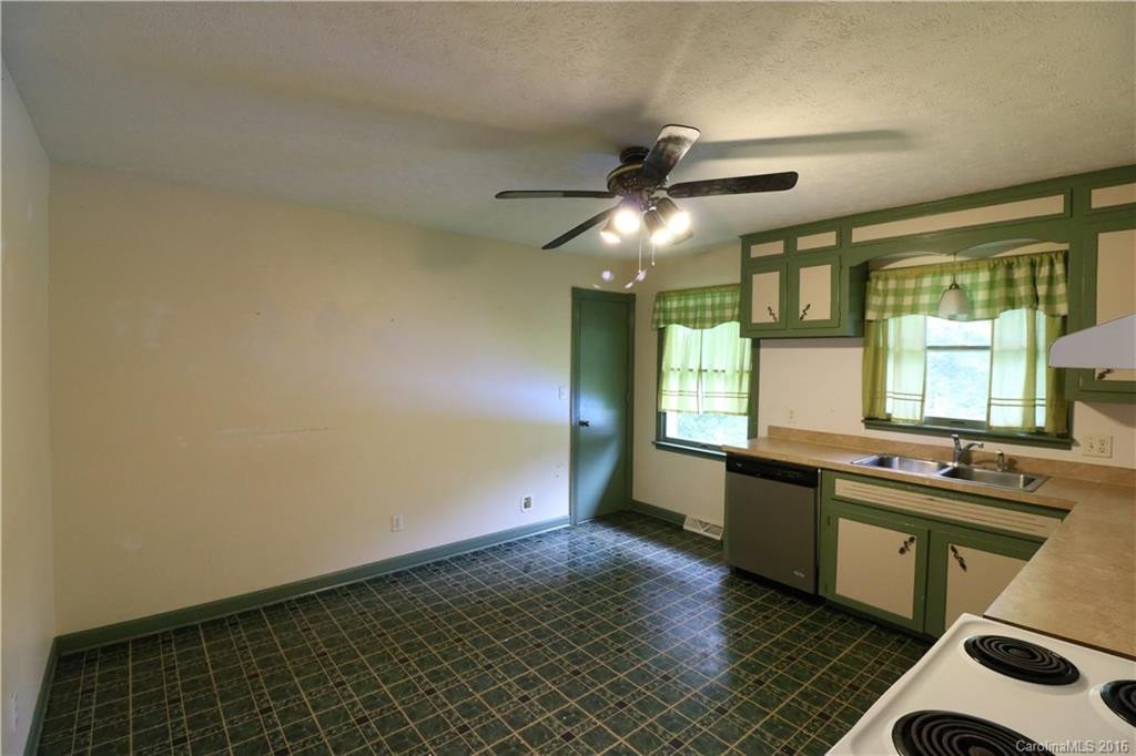 102 Osteen Drive - Photo 2
