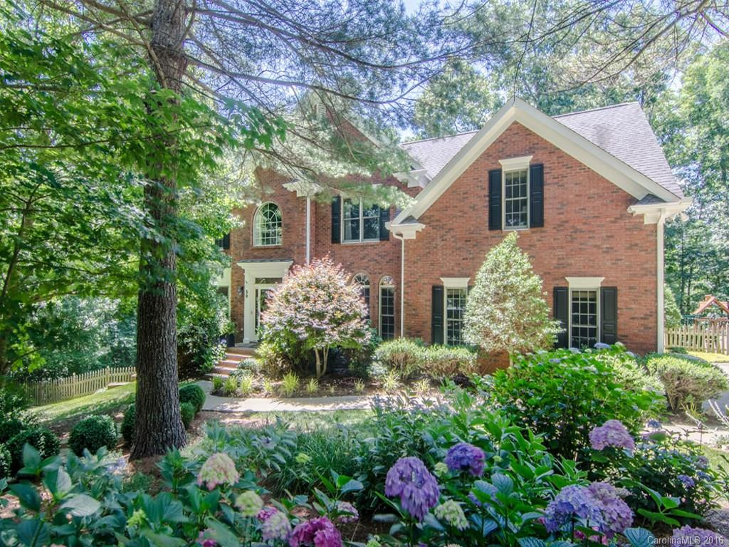 50 Glen Cove Drive