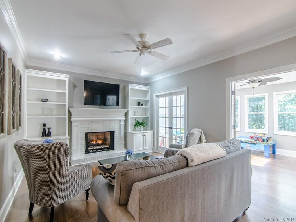 50 Glen Cove Drive - Photo 3