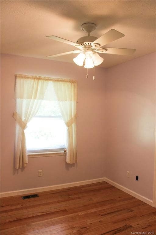 118 Loop Road - Photo 10