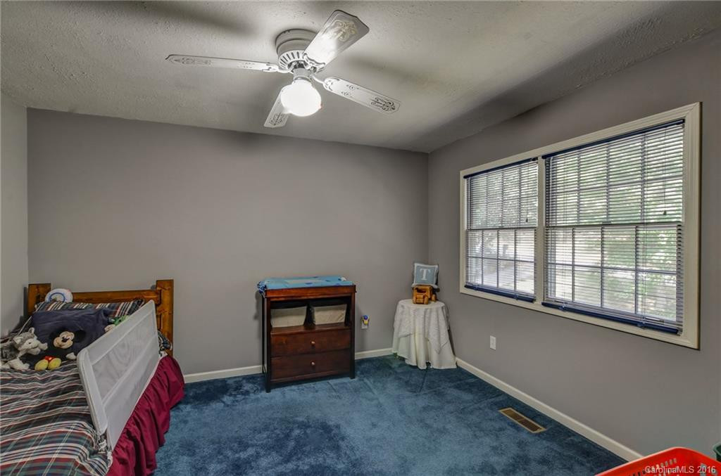 9 Tree Top Drive - Photo 16