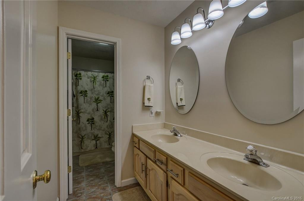 9 Tree Top Drive - Photo 20