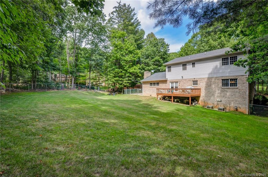 9 Tree Top Drive - Photo 23