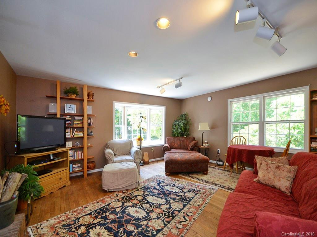 6 Lawterdale Circle - Photo 4