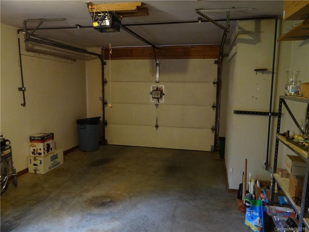 105 Edgewood Court - Photo 19
