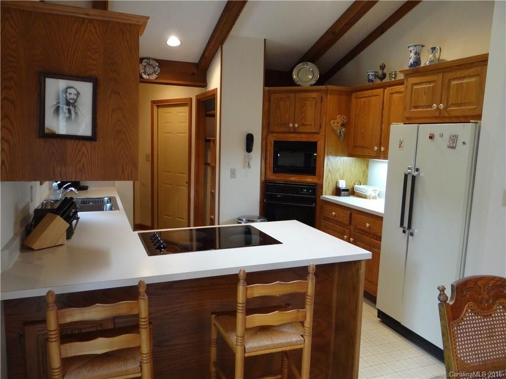 105 Edgewood Court - Photo 9