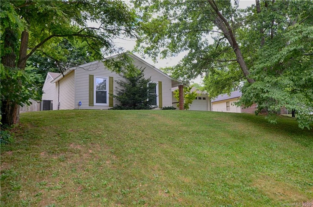 77 Tipperary Drive #282