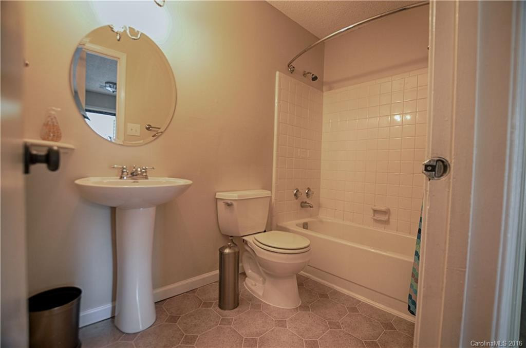 77 Tipperary Drive #282 - Photo 20