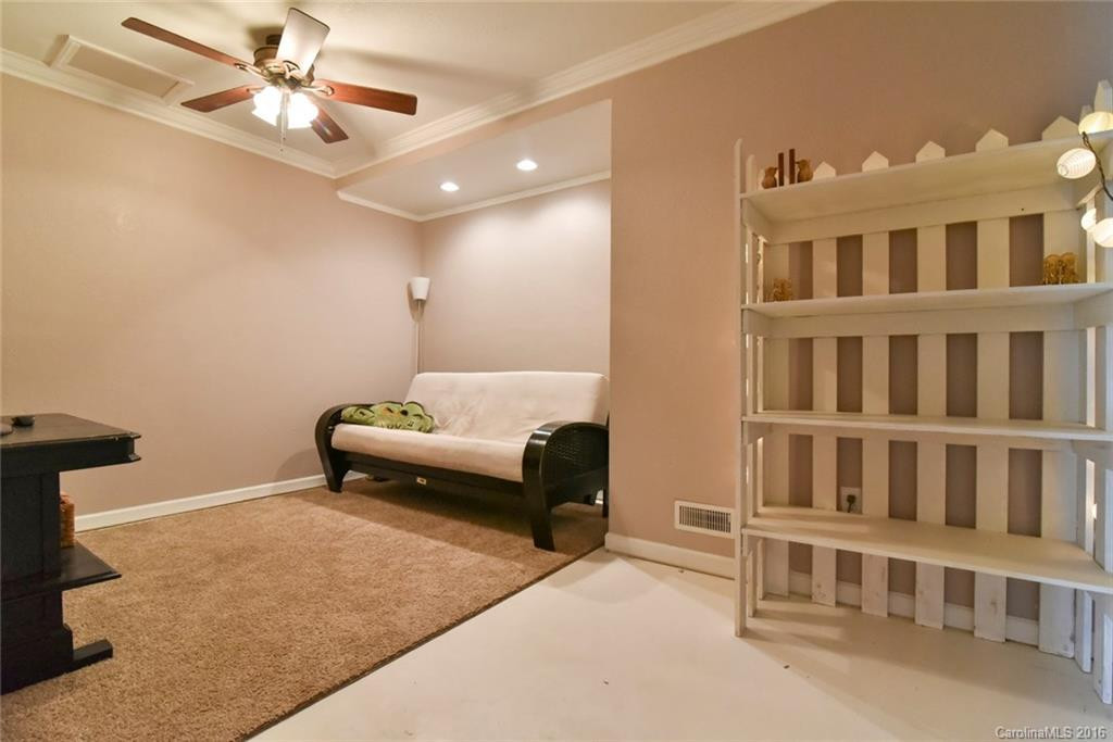 24 Jupiter Heights - Photo 16