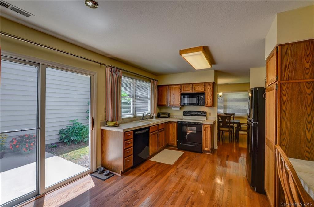 23 Cedarcliff Circle #23 - Photo 6