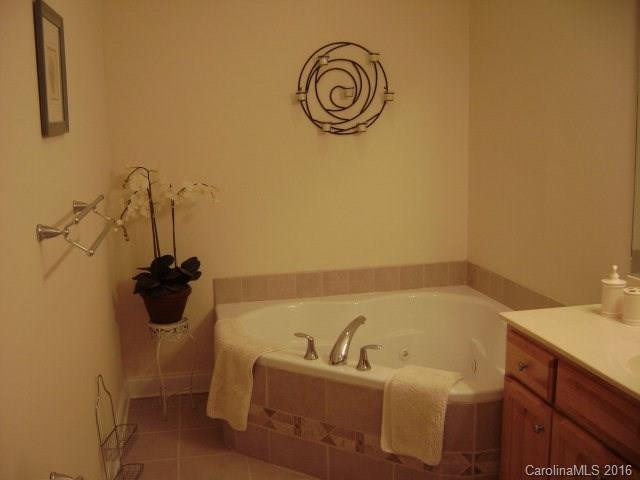 165 Bear Cliff Village Drive #6A - Photo 9