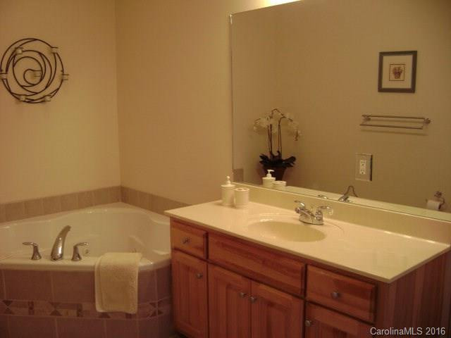165 Bear Cliff Village Drive #6A - Photo 10