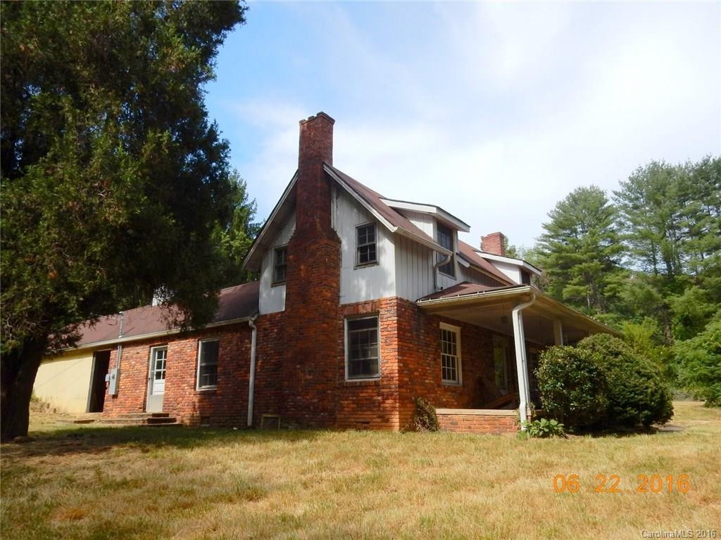 24 Roberts Drive - Photo 2