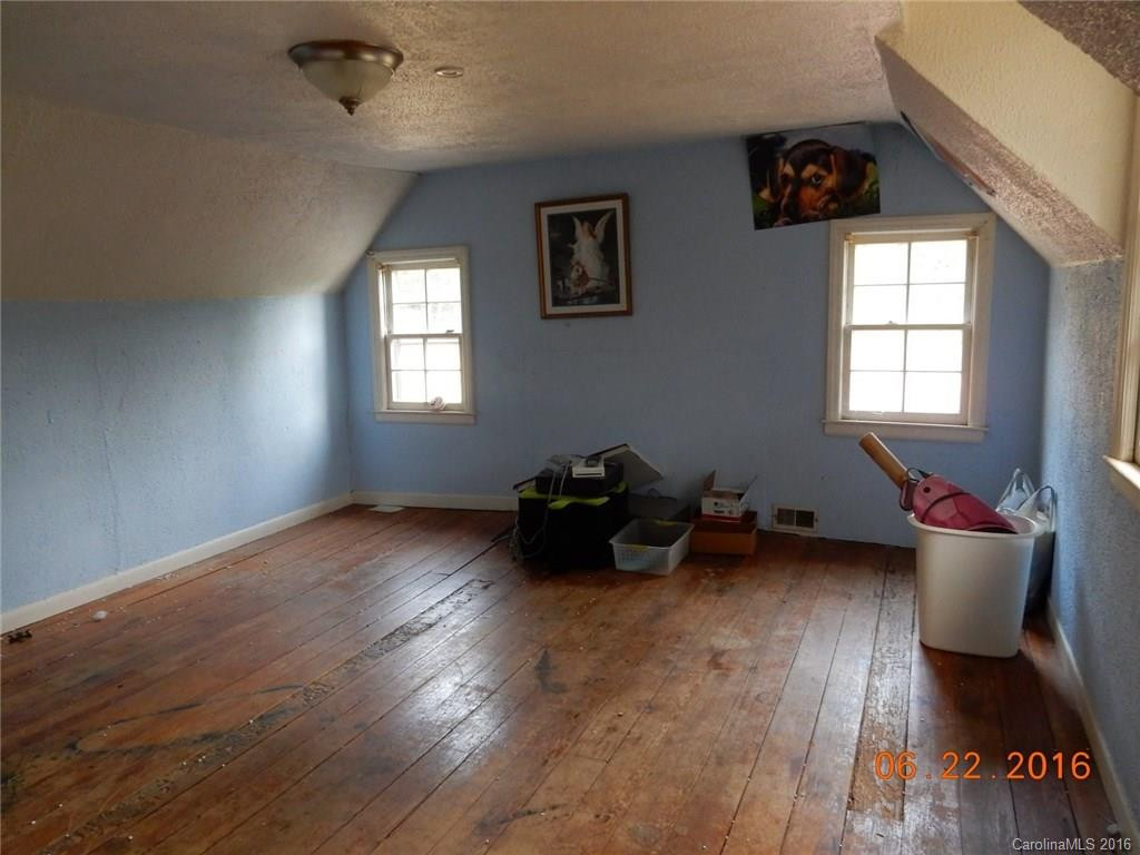 24 Roberts Drive - Photo 19