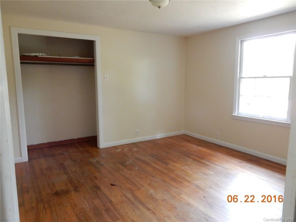 24 Roberts Drive - Photo 22