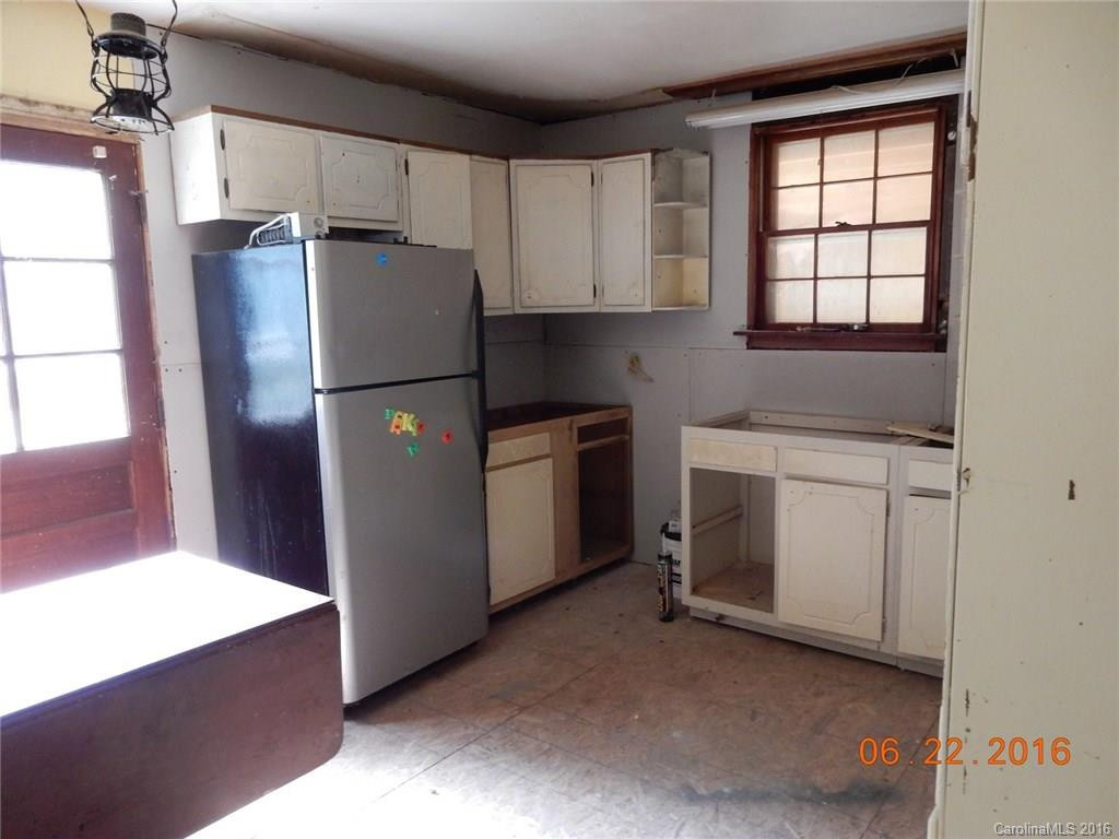 24 Roberts Drive - Photo 9