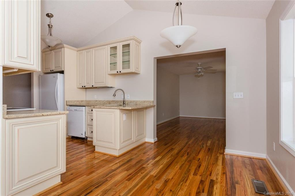 194 Allen Paul Drive #none - Photo 10