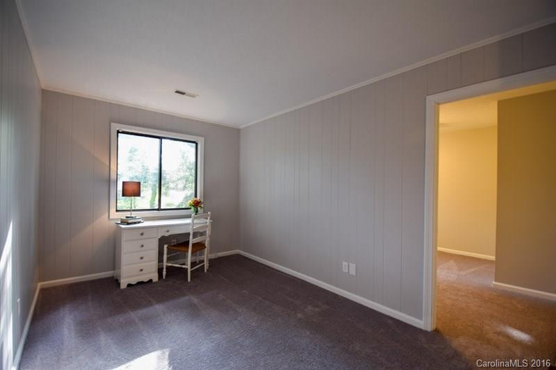68 Laurelwood Circle #18 - Photo 13
