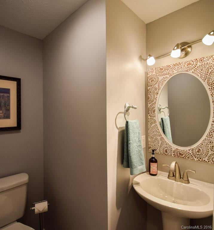 68 Laurelwood Circle #18 - Photo 14