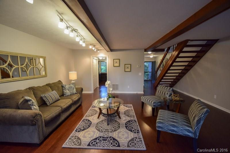 68 Laurelwood Circle #18 - Photo 6