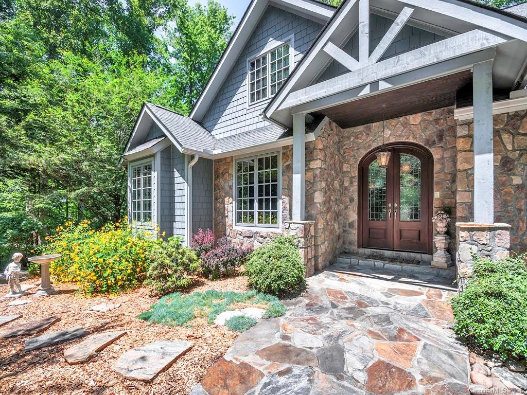 750 Solomon Circle #10