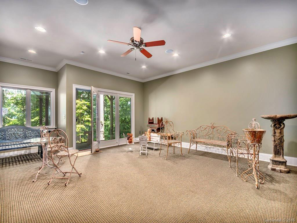 750 Solomon Circle #10 - Photo 14