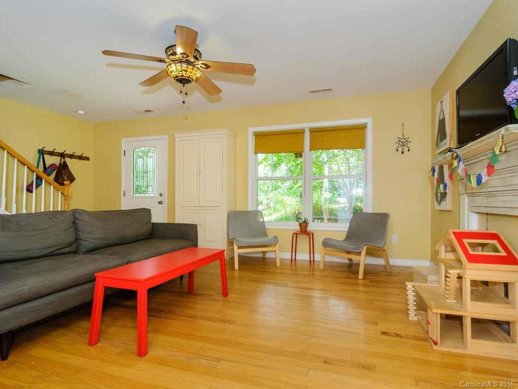80 Springbrook Road - Photo 2